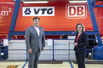 DB Cargo und VTG: Mit flexiblem Güterwagen mehr Verkehr auf die Schiene holen